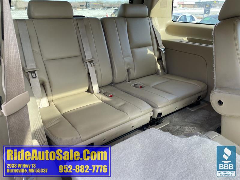 Chevrolet Tahoe  2011