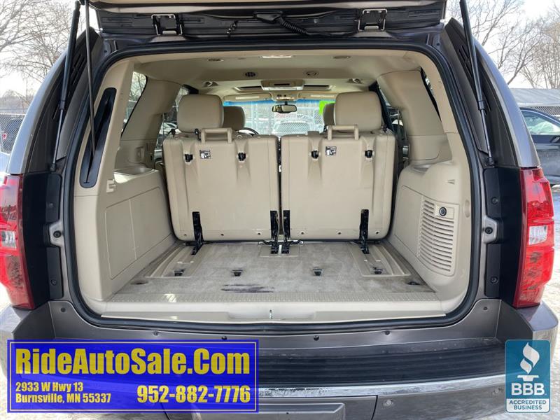 Chevrolet Tahoe  2011