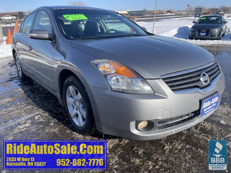 Nissan Altima  2009