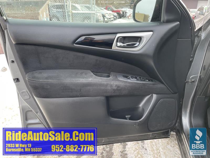 Nissan Pathfinder  2015