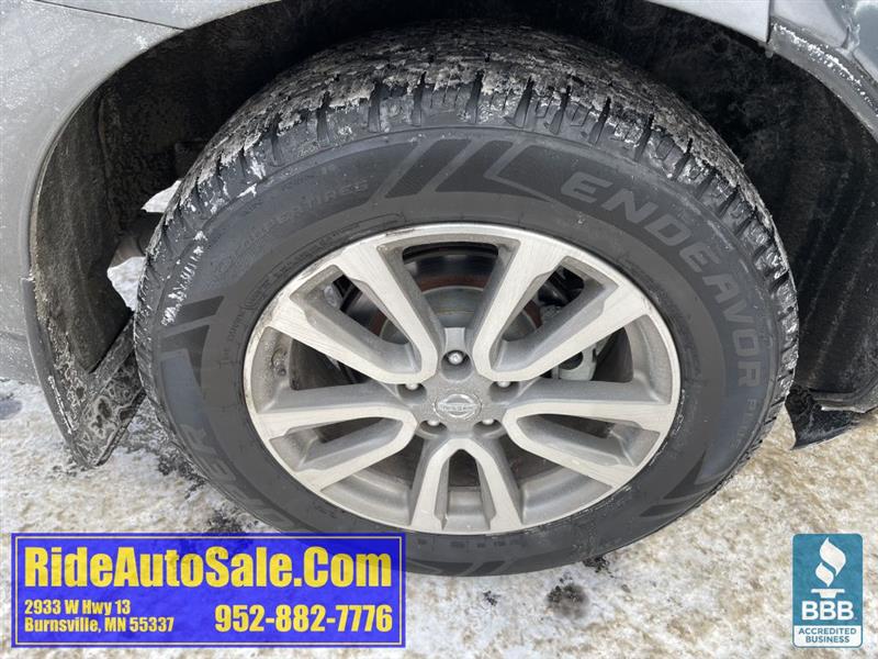 Nissan Pathfinder  2015