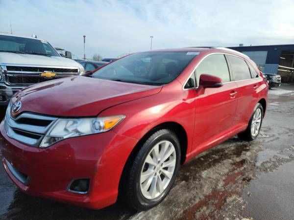 2015 Toyota Venza LE, 5 Passenger, AWD, 2.7 4cyl, 1 owner !