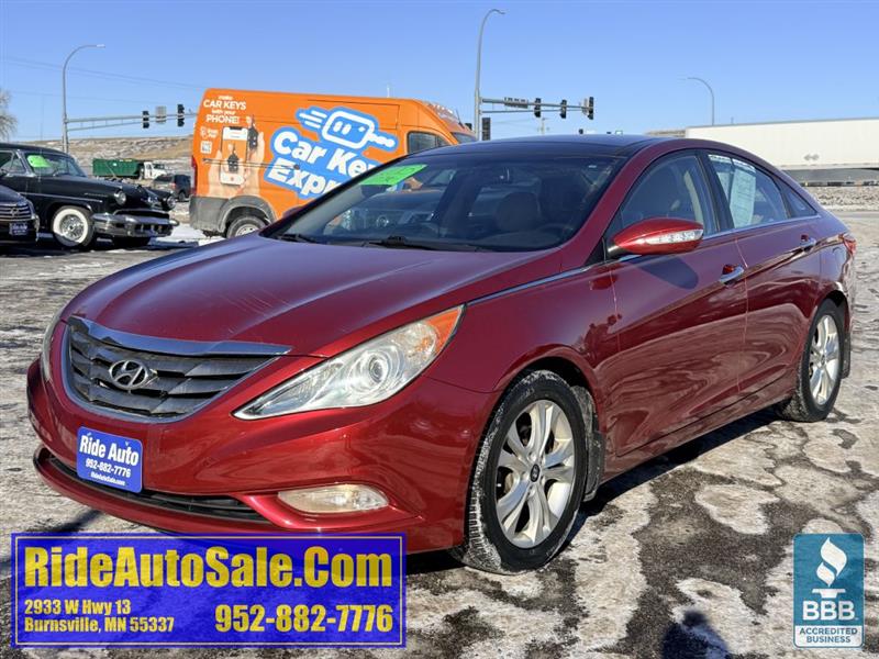 2013 Hyundai Sonata Limited 4dr sedan 2.4 4cyl Leather P-roof CLEAN !