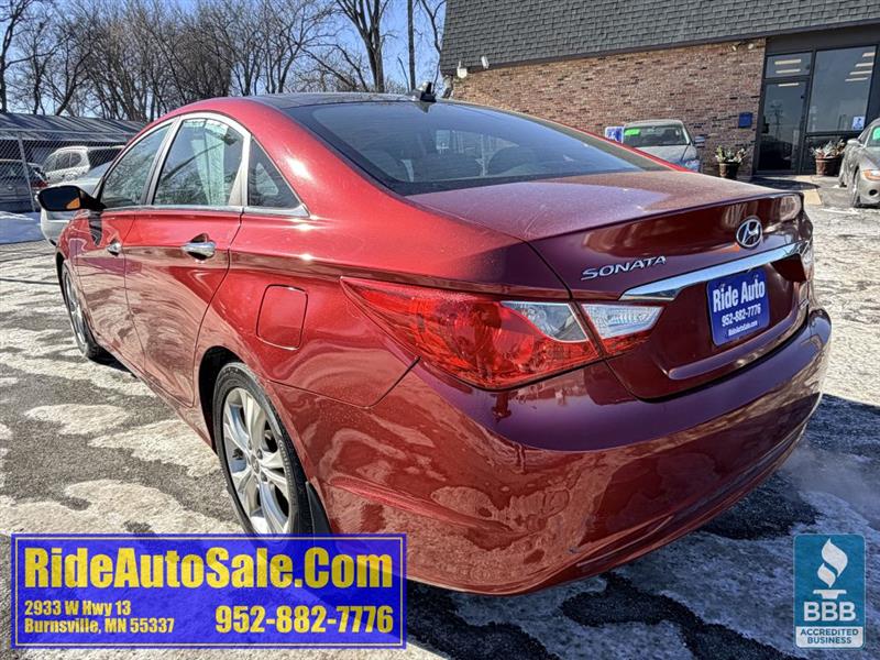 Hyundai Sonata  2013