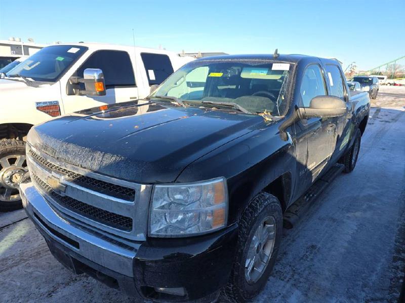 2011 Chevrolet Silverado 1500 LT Crew cab 4dr Z71 4x4 5.3 V8 CLEAN!