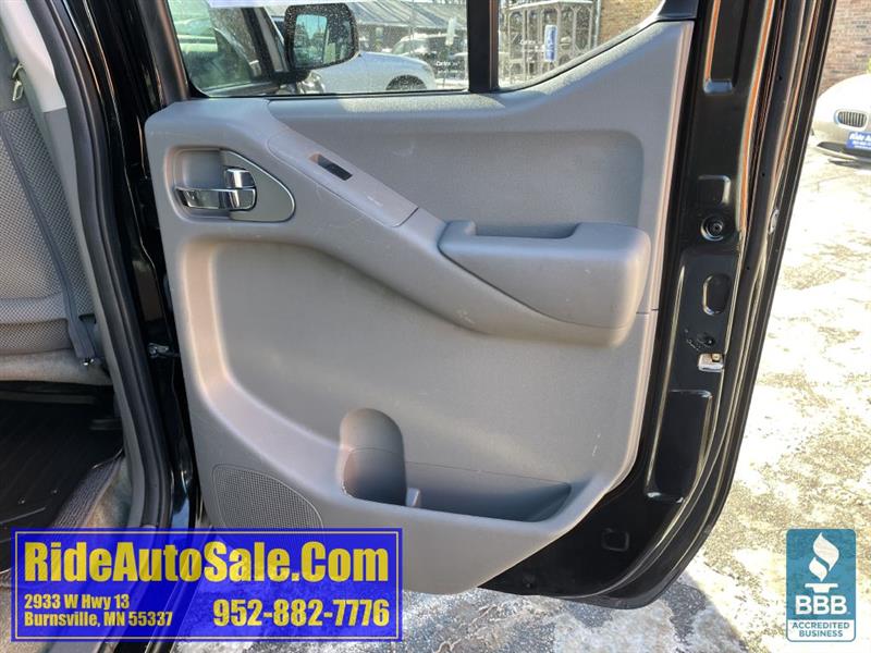 Nissan Frontier  2016