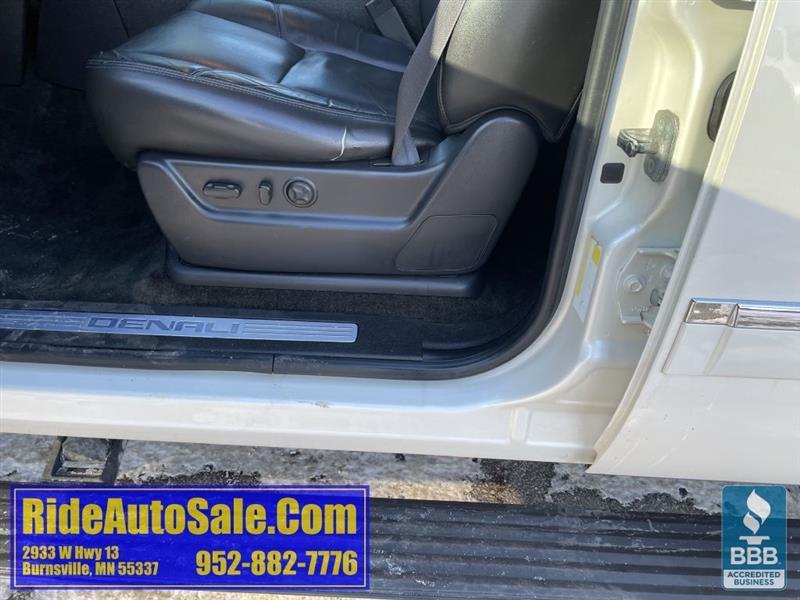 GMC Yukon Denali  2013