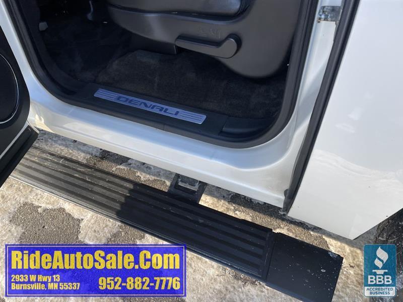 GMC Yukon Denali  2013