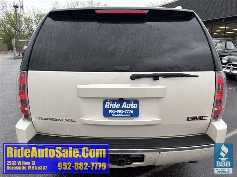 GMC Yukon Denali  2013