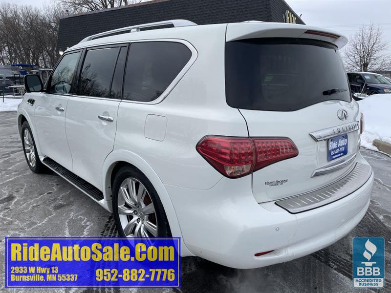 Infiniti QX56  2011