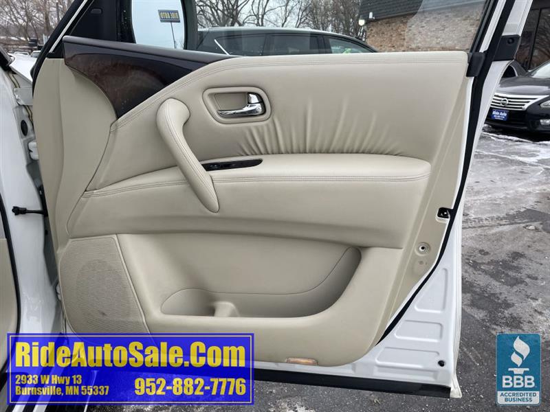 Infiniti QX56  2011