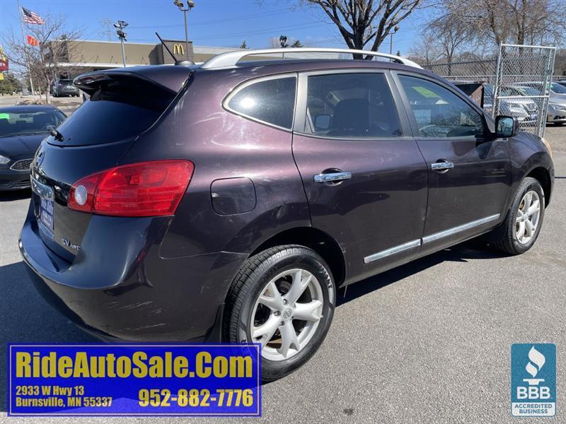 Nissan Rogue  2011