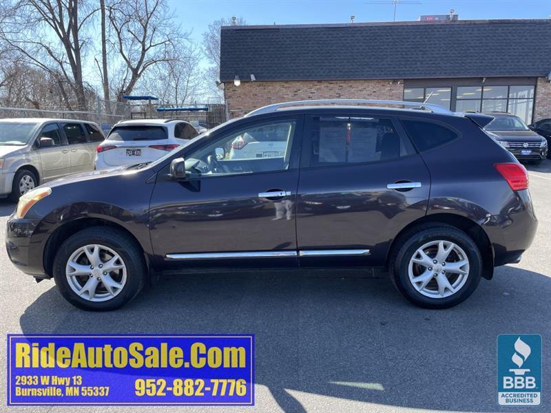 Nissan Rogue  2011