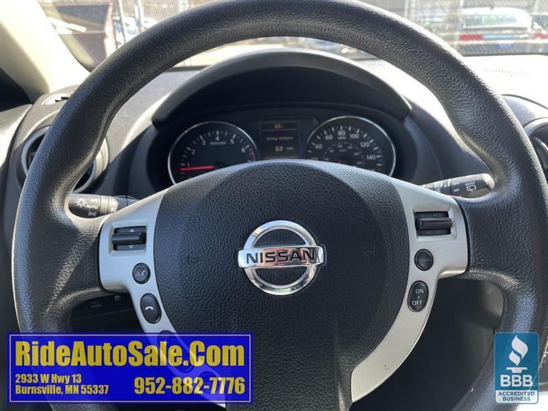 Nissan Rogue  2011