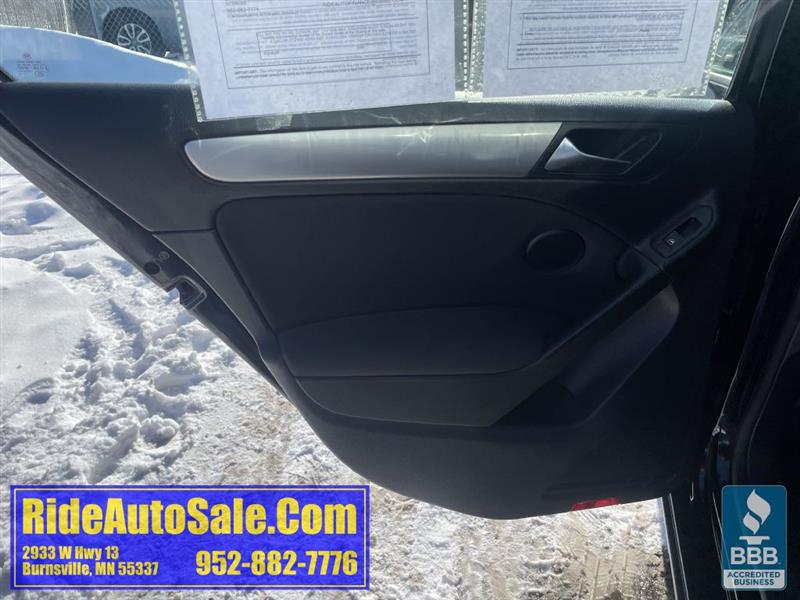 Volkswagen Golf  2013