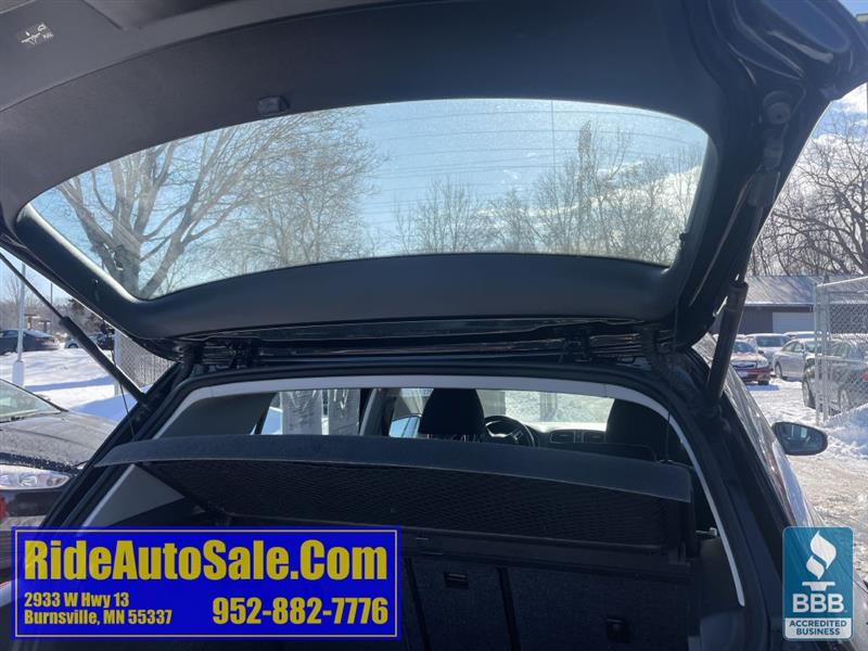 Volkswagen Golf  2013