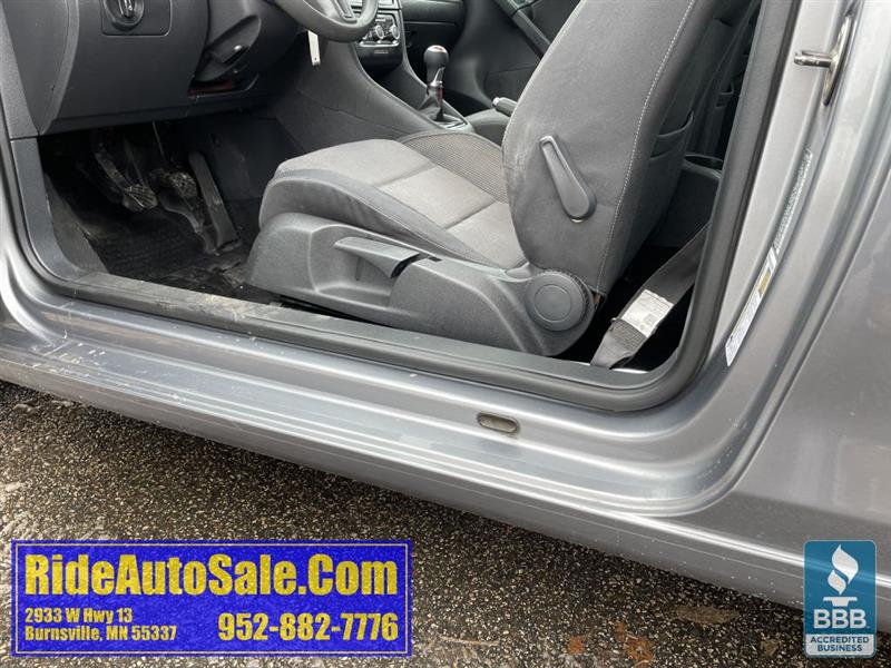 Volkswagen Golf  2010