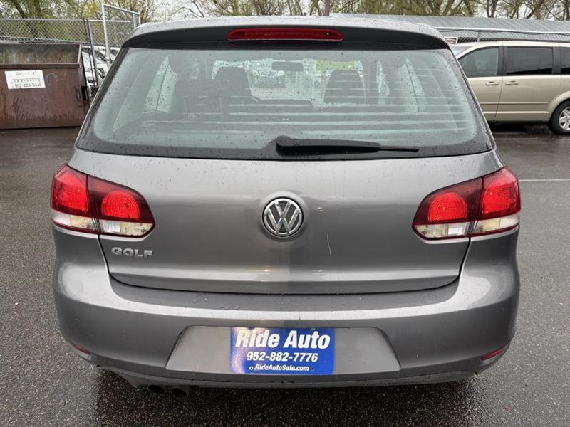 Volkswagen Golf  2010