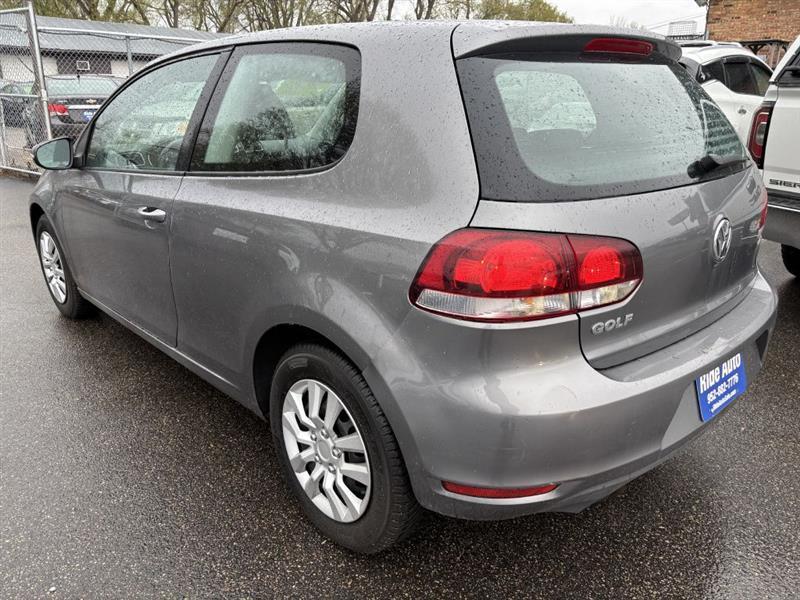 Volkswagen Golf  2010