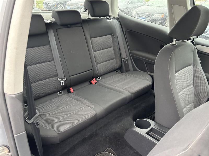 Volkswagen Golf  2010