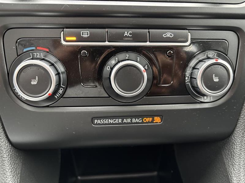 Volkswagen Golf  2010