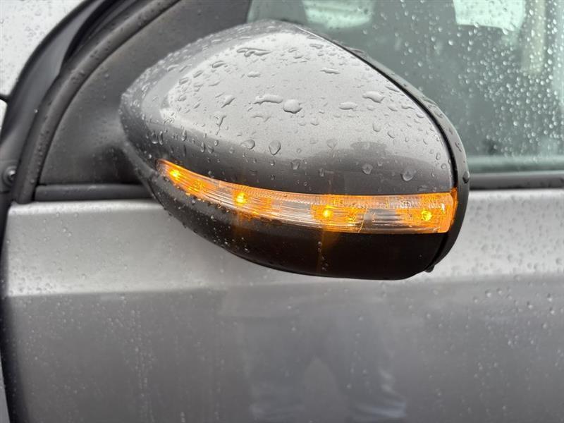 Volkswagen Golf  2010