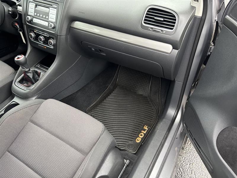 Volkswagen Golf  2010