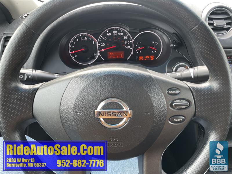 Nissan Altima  2012