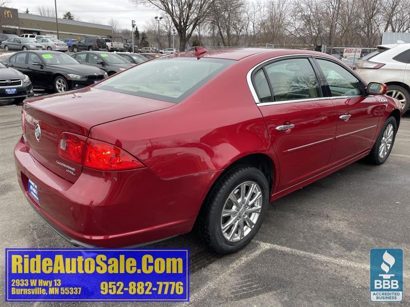 Buick Lucerne  2010