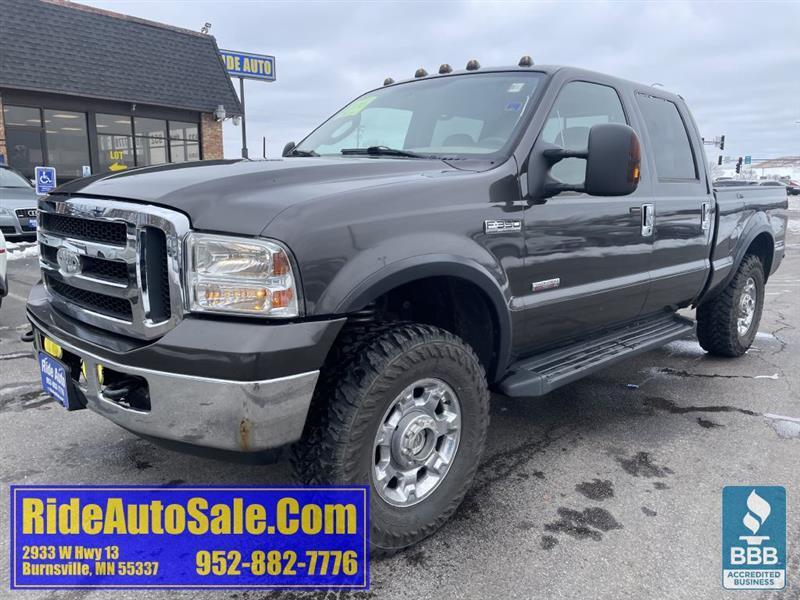 2006 Ford F350 Lariat, Crew cab 4dr, 4x4, 6.0 Turbo Diesel V8 !