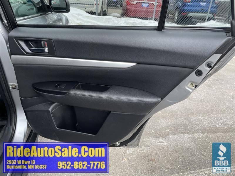 Subaru Outback  2011