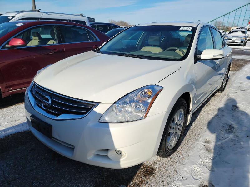 2010 Nissan Altima 2.5 SL, 4dr sedan, leather, P-roof, clean !