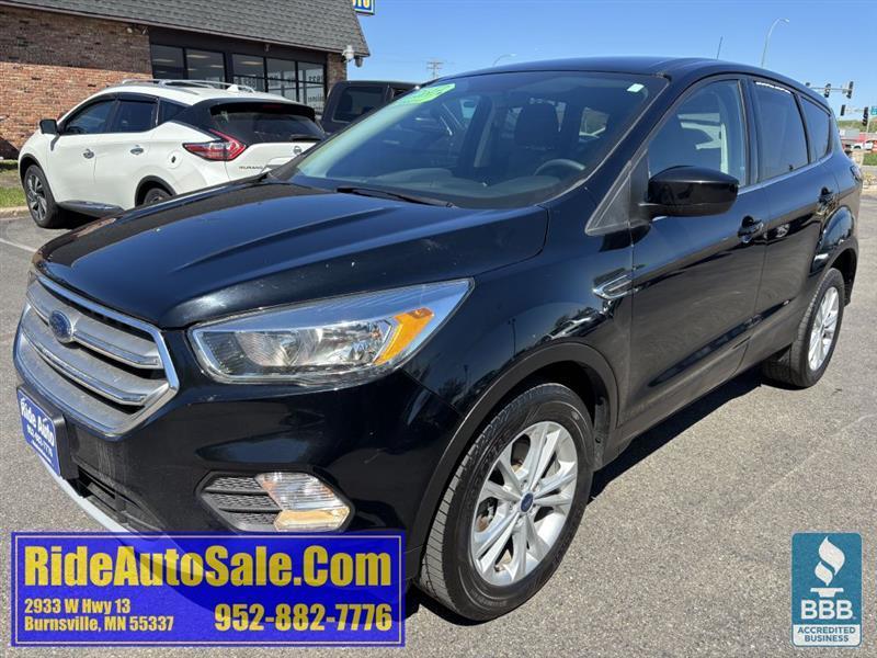 2017 Ford Escape SE, 5 Passenger SUV, 4x4, 4cyl, runs great !