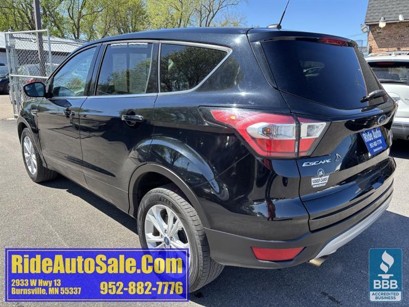Ford Escape  2017