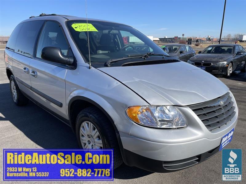 Chrysler Town & Country  2005