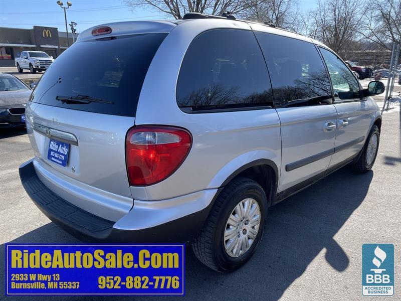Chrysler Town & Country  2005
