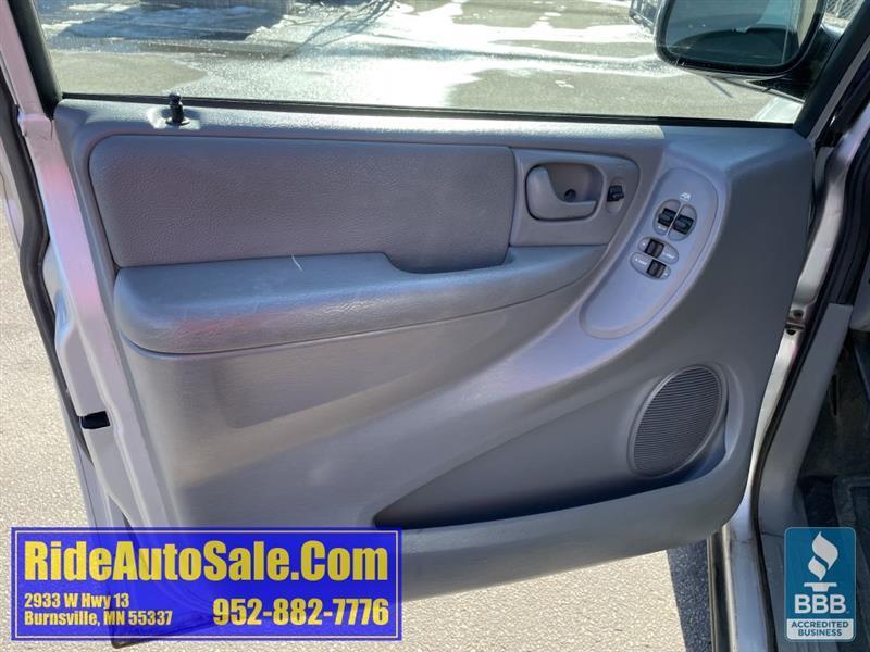 Chrysler Town & Country  2005