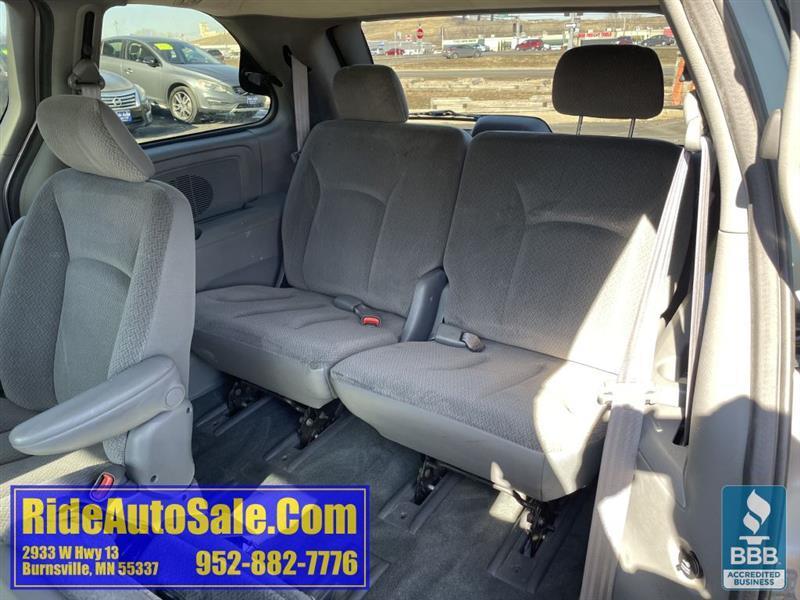Chrysler Town & Country  2005
