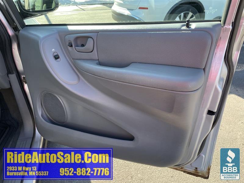 Chrysler Town & Country  2005