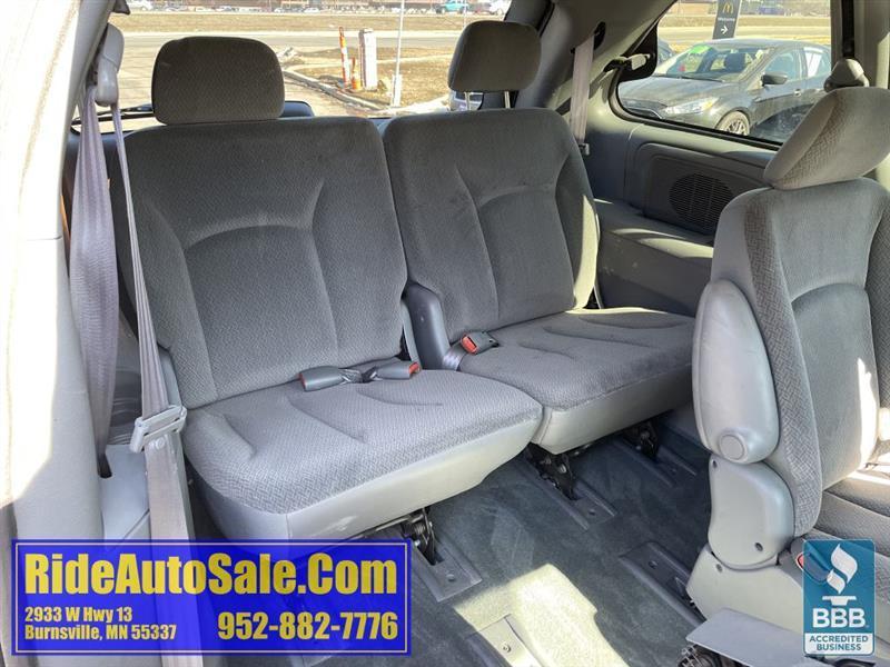 Chrysler Town & Country  2005