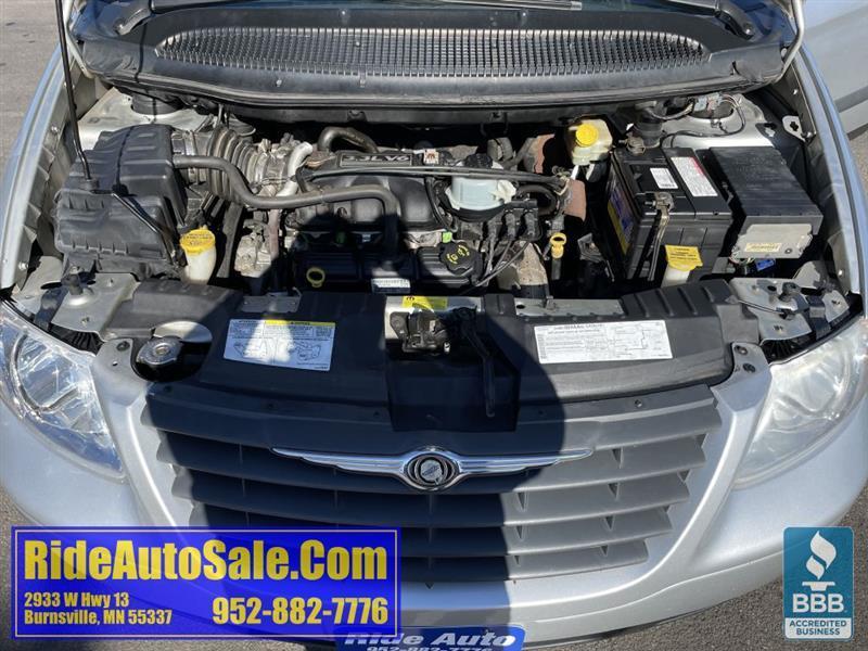 Chrysler Town & Country  2005