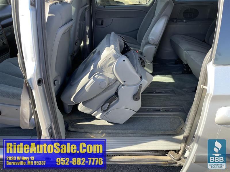 Chrysler Town & Country  2005