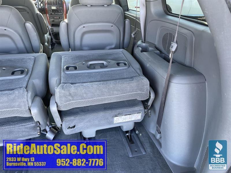 Chrysler Town & Country  2005