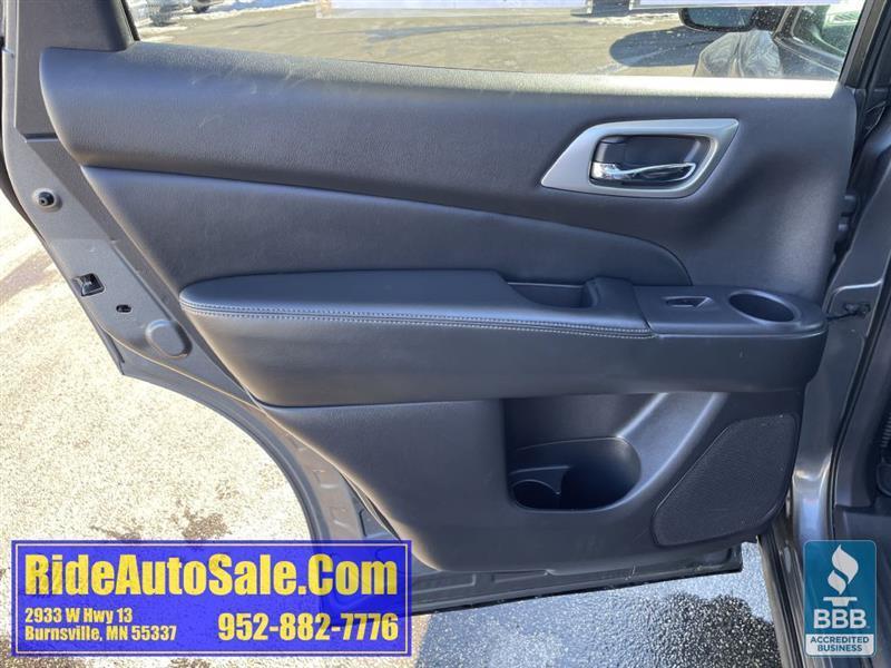 Nissan Pathfinder  2015