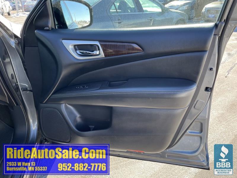 Nissan Pathfinder  2015