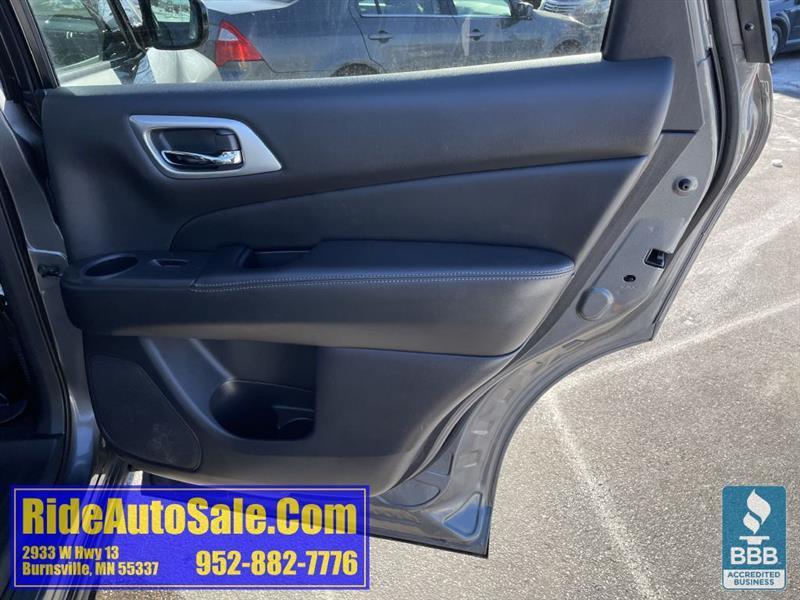 Nissan Pathfinder  2015