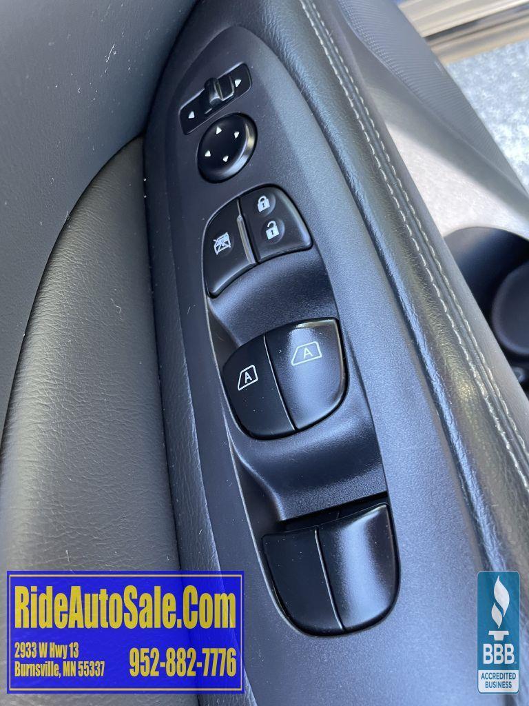 Nissan Pathfinder  2015