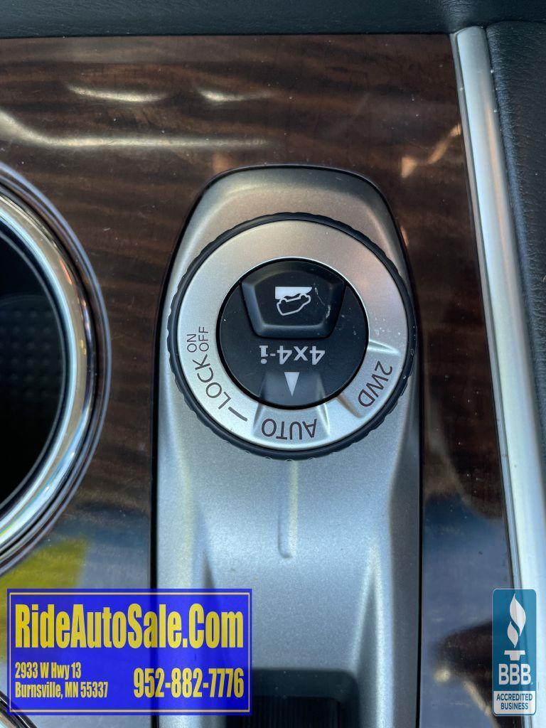 Nissan Pathfinder  2015