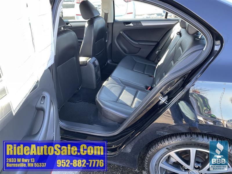 Volkswagen Jetta  2018