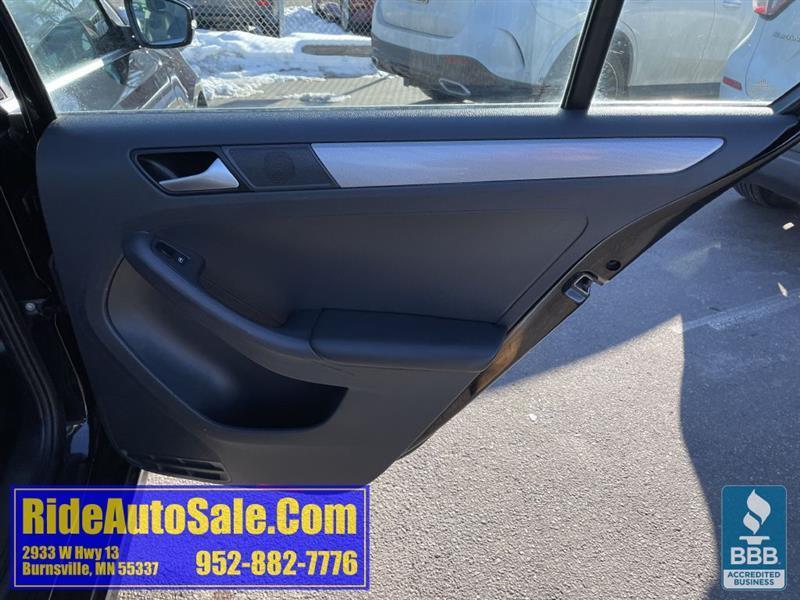 Volkswagen Jetta  2018